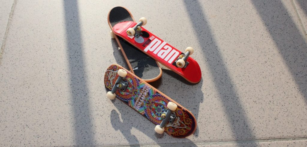 3 skateboards